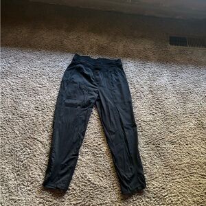 Lululemon Athletica Black Capri Pants Tapered Fit